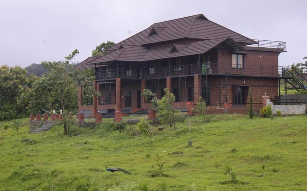 Misty Valley Resort Varagampadi Exteriér fotografie