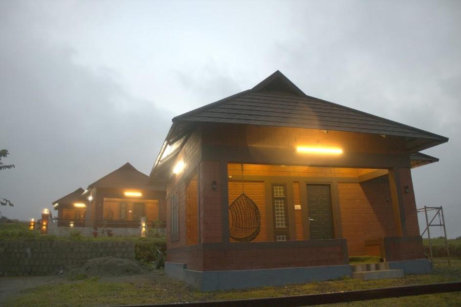 Misty Valley Resort Varagampadi Exteriér fotografie